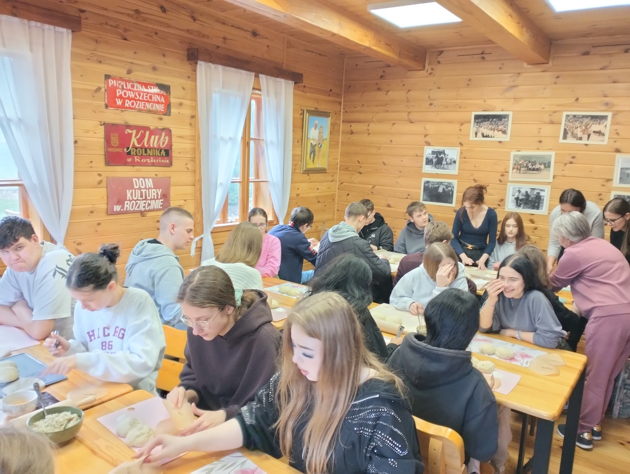 Turystyczne Wojsławice - Liceum ARKA